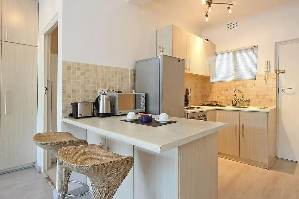 Apartment Studio 18 On The Golden Mile Next To V&A Waterfront Cape Town