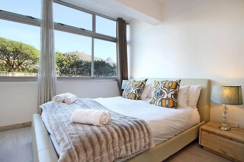 Apartment Studio 18 On The Golden Mile Next To V&A Waterfront Cape Town South Africa